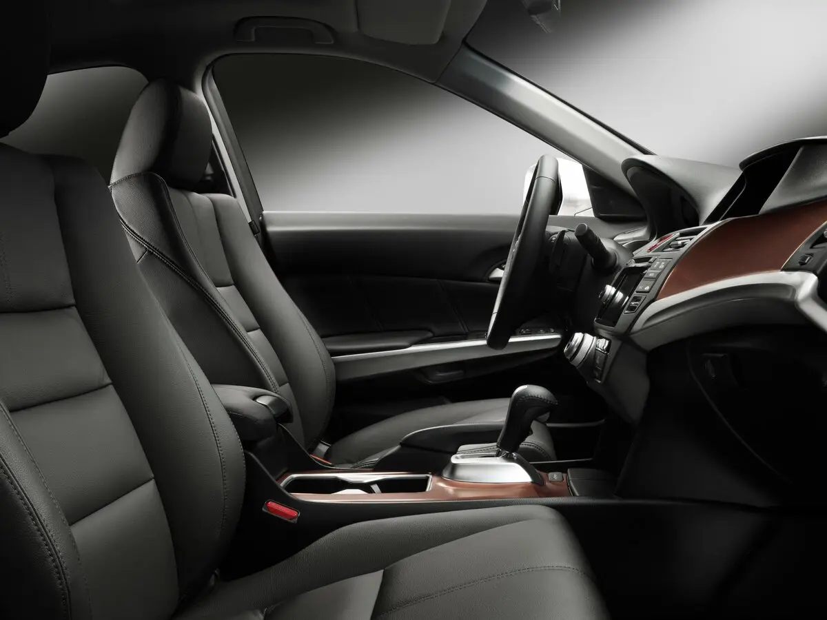 Honda Crosstour I Рестайлинг Внедорожник 5 дв. — photo 7
