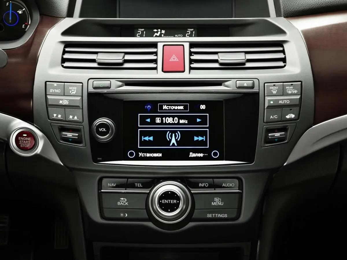 Honda Crosstour I Рестайлинг Внедорожник 5 дв. — photo 15