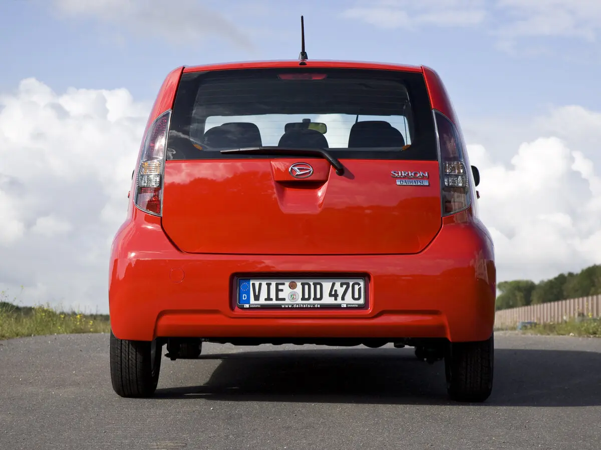 Daihatsu Sirion II (M3) Рестайлинг Хэтчбек 5 дв. — сүрөт 4