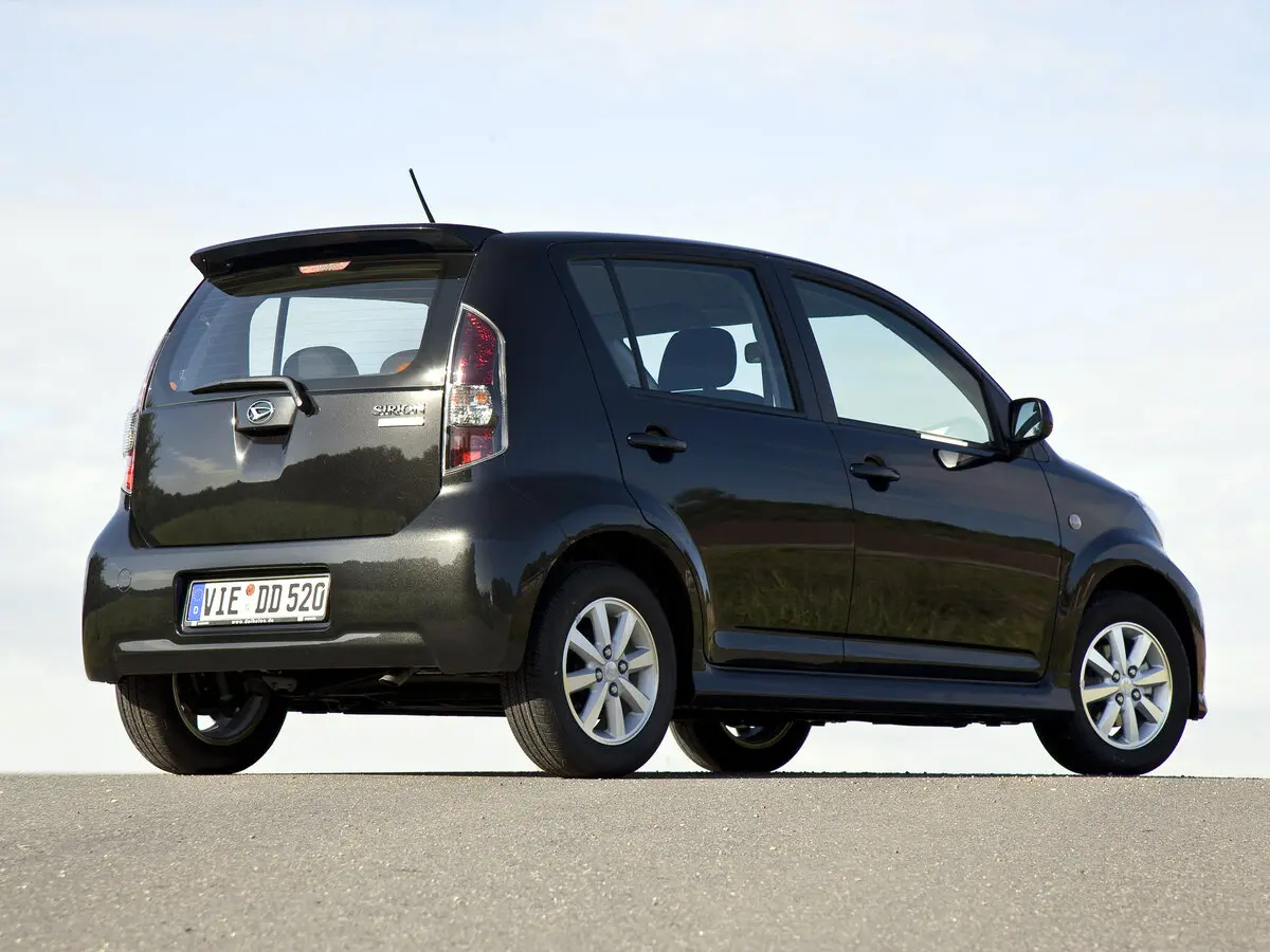 Daihatsu Sirion II (M3) Рестайлинг Хэтчбек 5 дв. — сүрөт 5