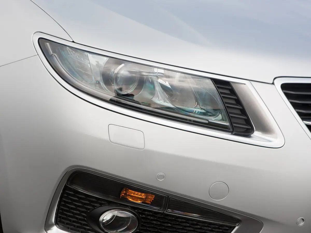Saab 9-5 II Седан — 照片 12