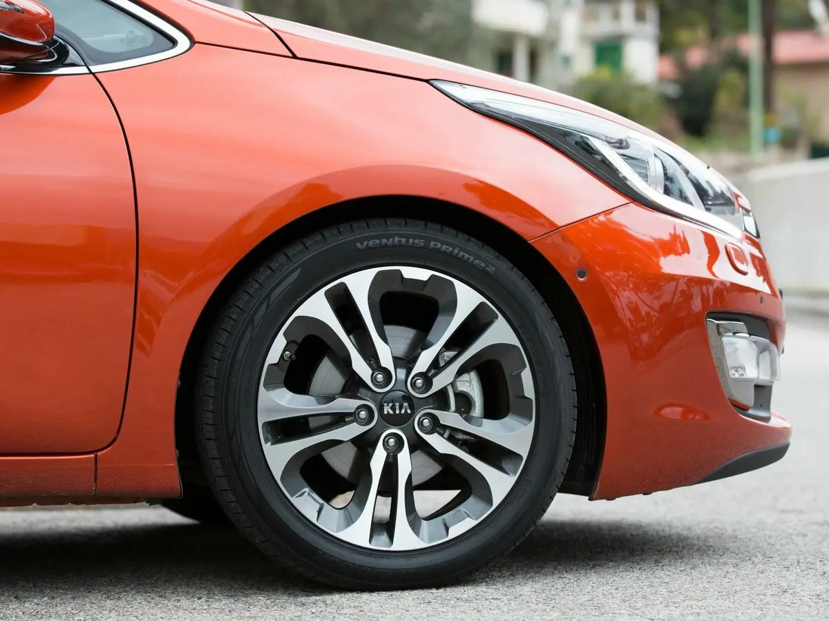 Kia Ceed II Хэтчбек 3 дв. — сүрөт 19