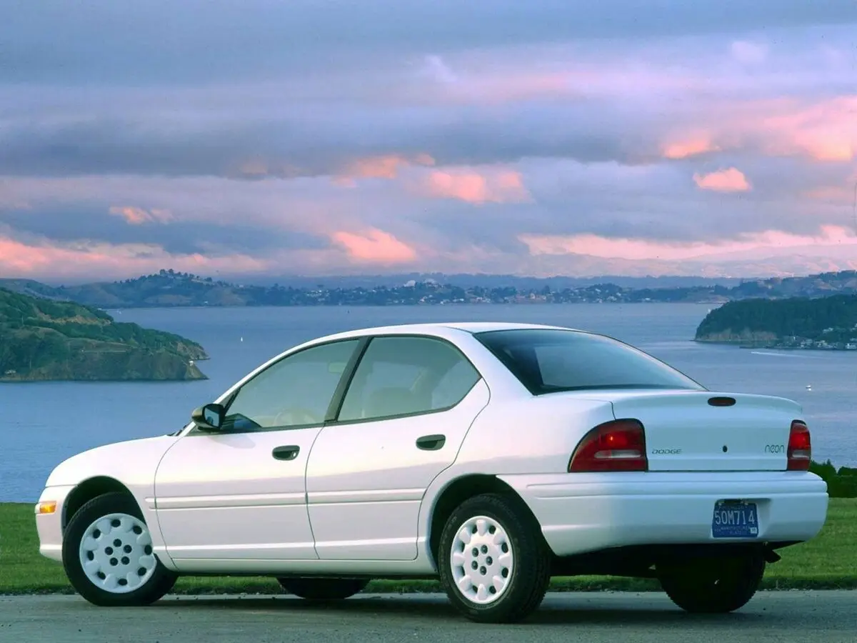 Dodge Neon I Седан — сүрөт 3