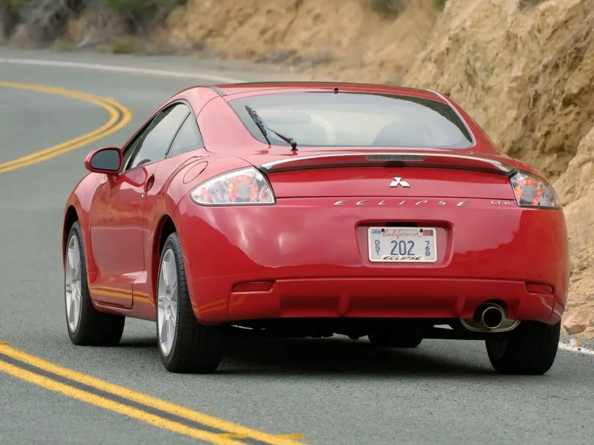 Mitsubishi Eclipse IV Купе — сүрөт 4