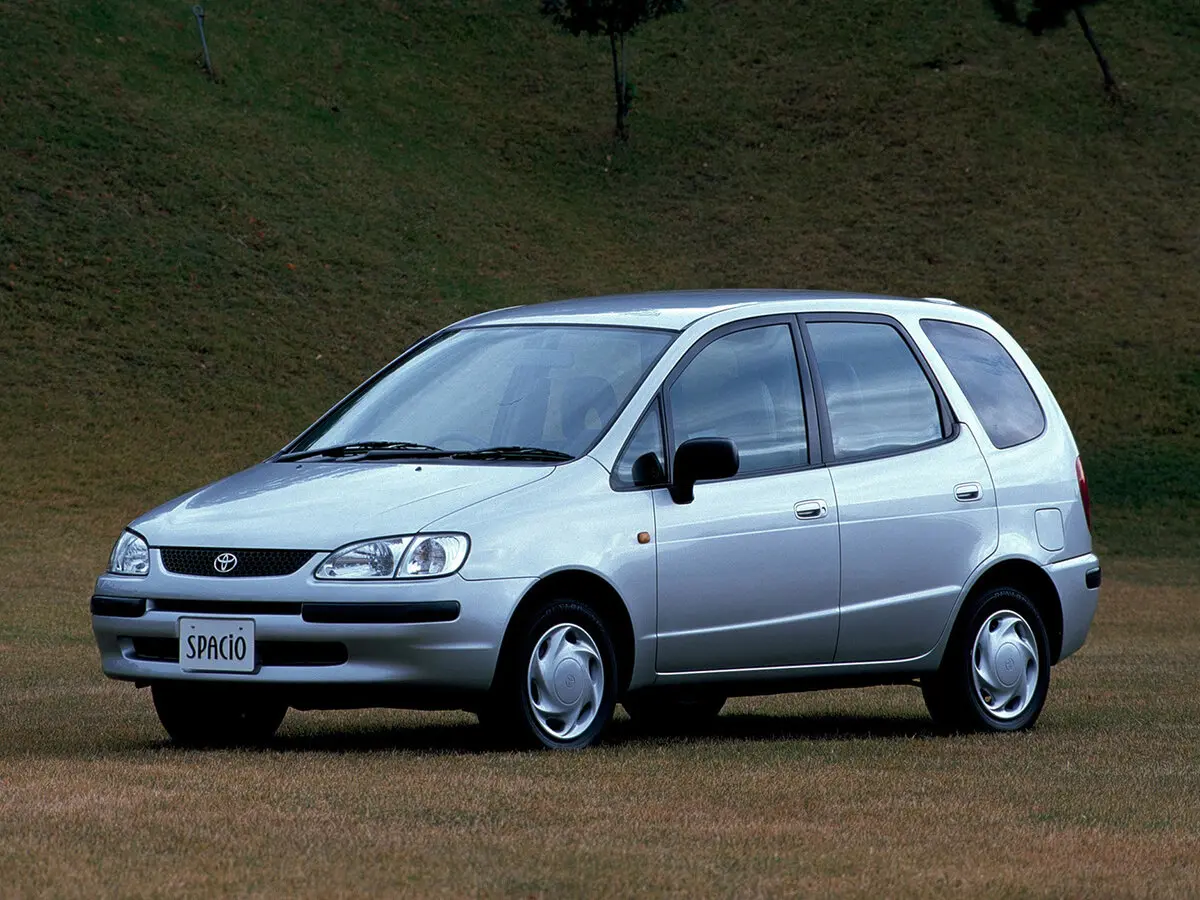 Toyota Corolla Spacio I