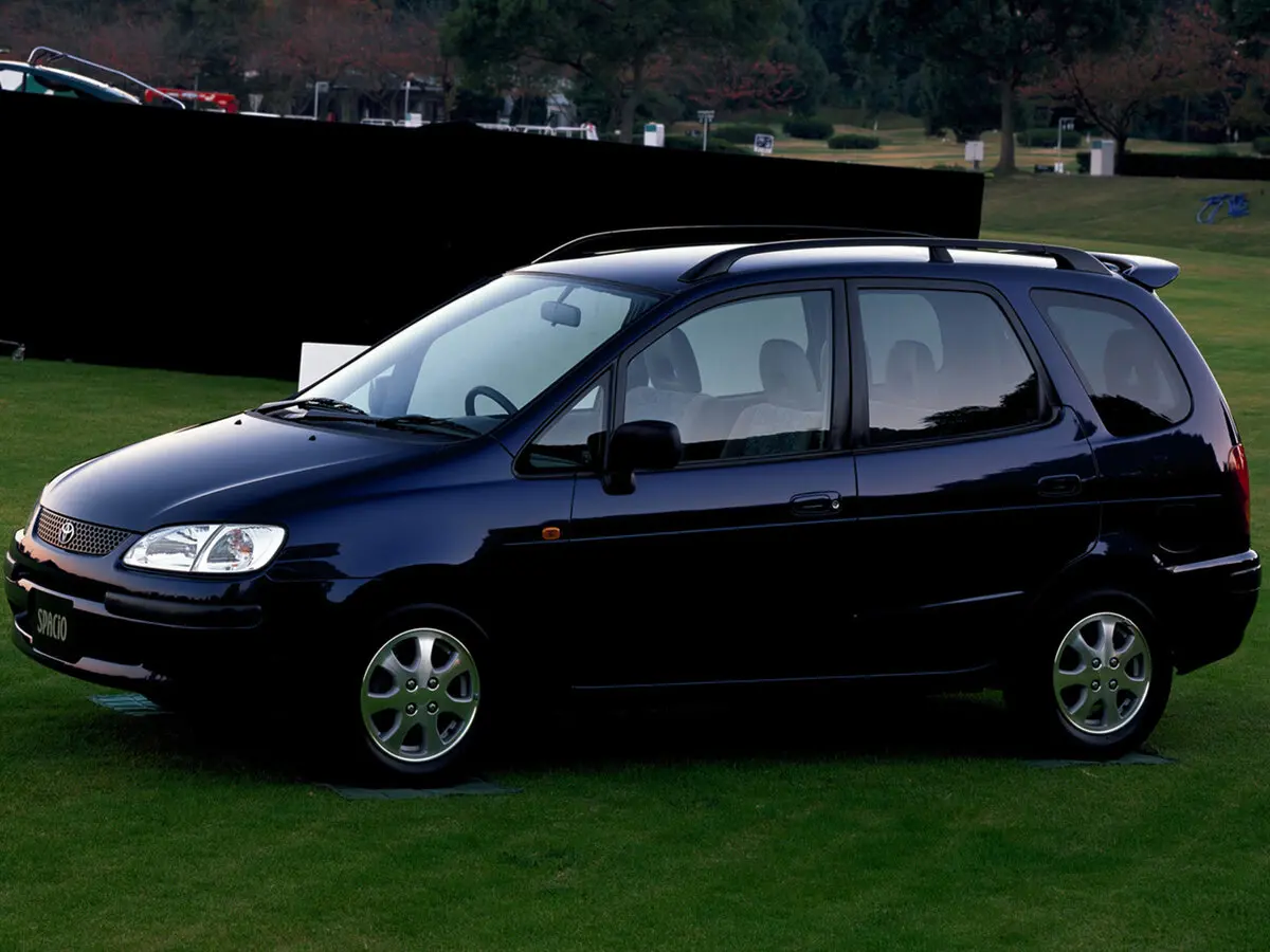 Toyota Corolla Spacio I Компактвэн — сүрөт 2