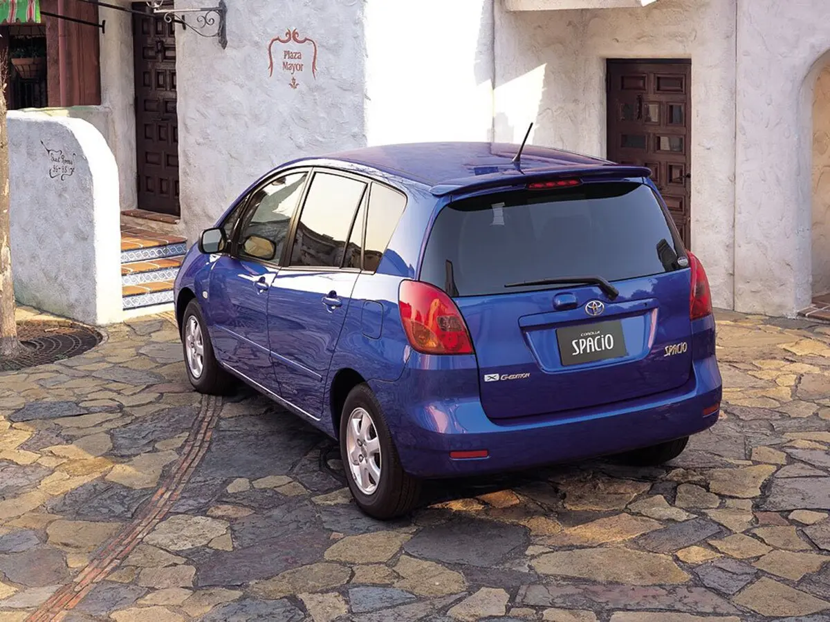 Toyota Corolla Spacio II Компактвэн — photo 3