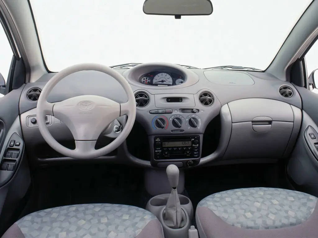 Toyota Echo 1999 – 2005 Седан — сүрөт 4