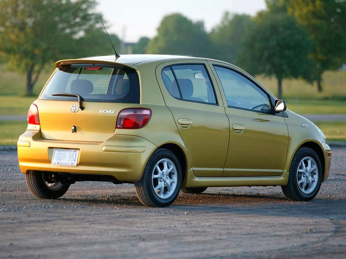 Toyota Echo 1999 – 2005 Хэтчбек 5 дв. — сүрөт 5