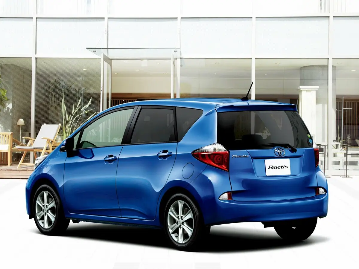 Toyota Ractis II Хэтчбек 5 дв. — сүрөт 3