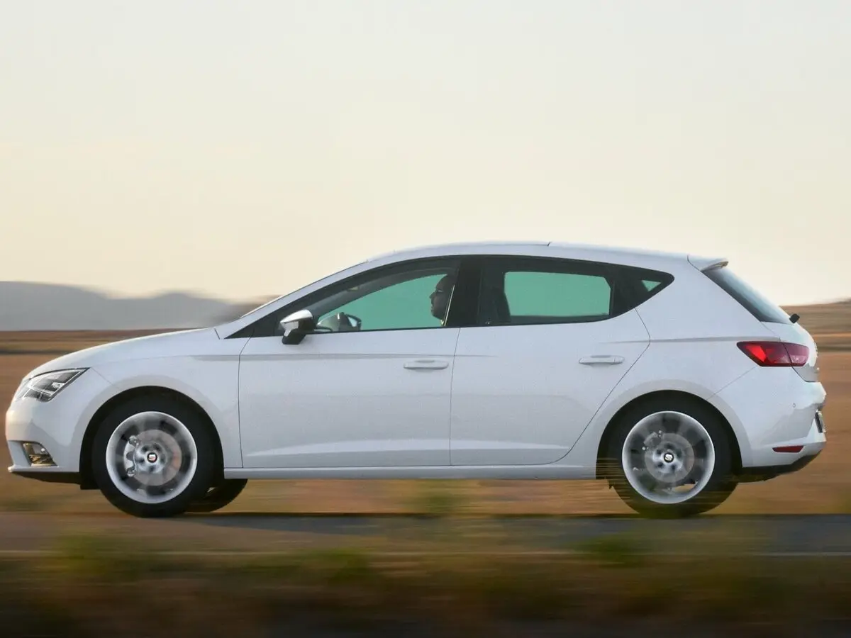 SEAT Leon III Хэтчбек 5 дв. — photo 2