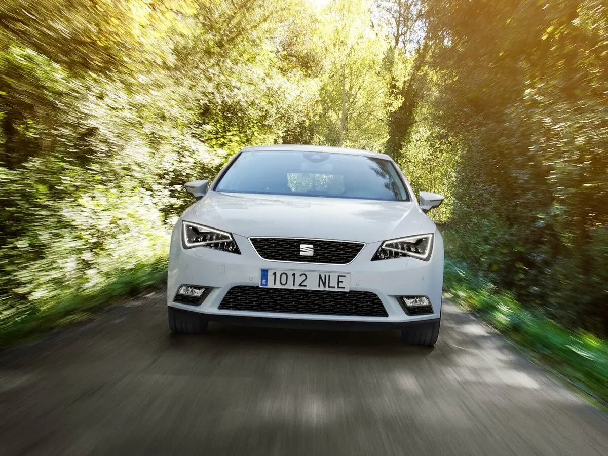 SEAT Leon III Хэтчбек 5 дв. — photo 3