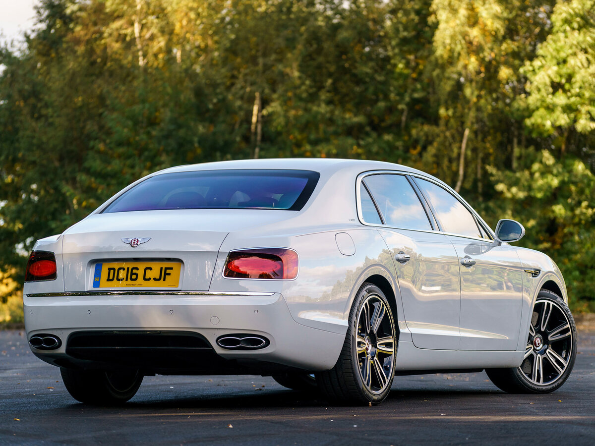 Bentley Flying Spur II Седан — фото 5