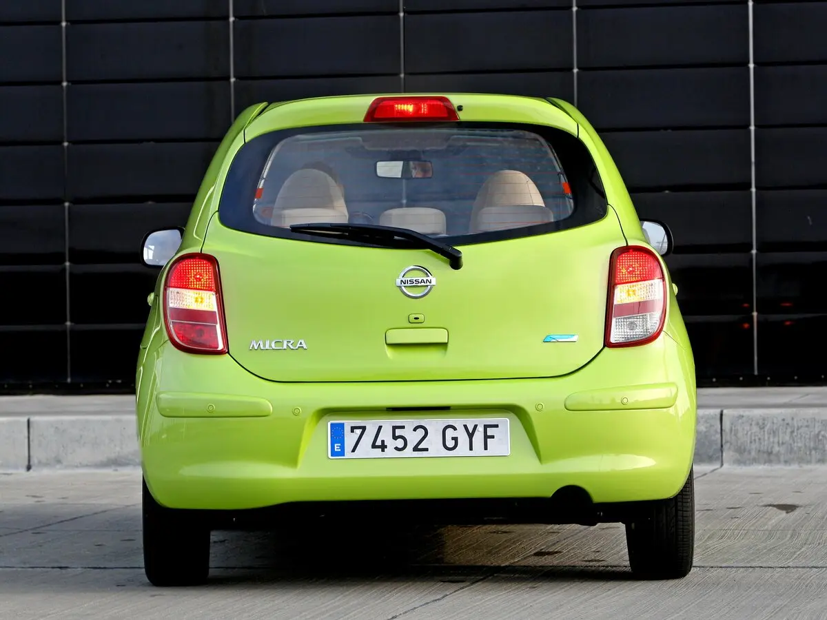 Nissan Micra IV (K13) Хэтчбек 5 дв. — сүрөт 4