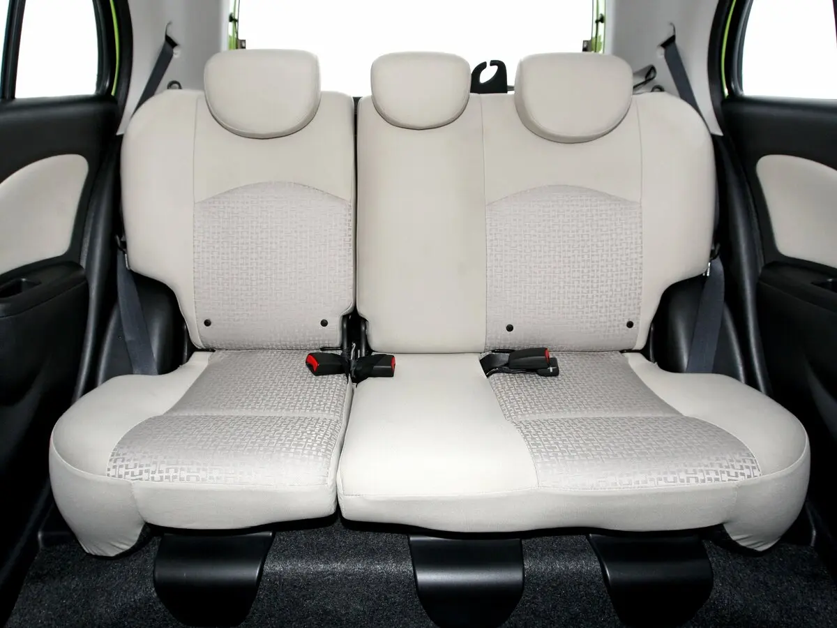 Nissan Micra IV (K13) Хэтчбек 5 дв. — сүрөт 11