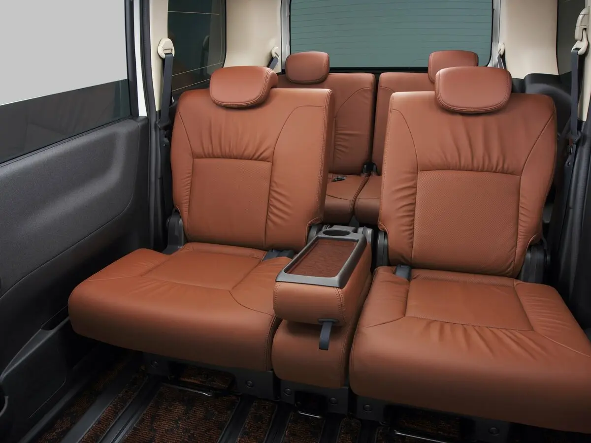 Nissan Serena III (C25) Минивэн — фото 5