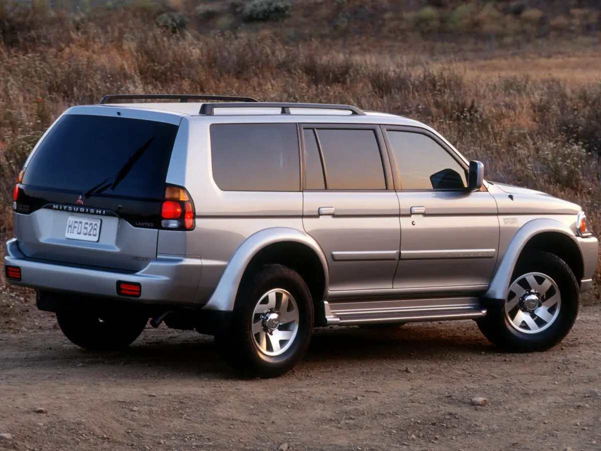Mitsubishi Montero Sport I Внедорожник 5 дв. — фото 3