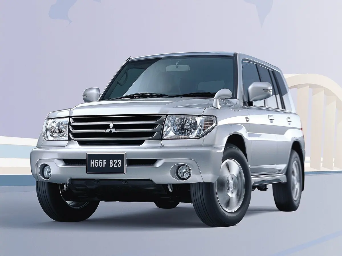 Mitsubishi Pajero iO 1998 – 2007 Внедорожник 5 дв. — сүрөт 3