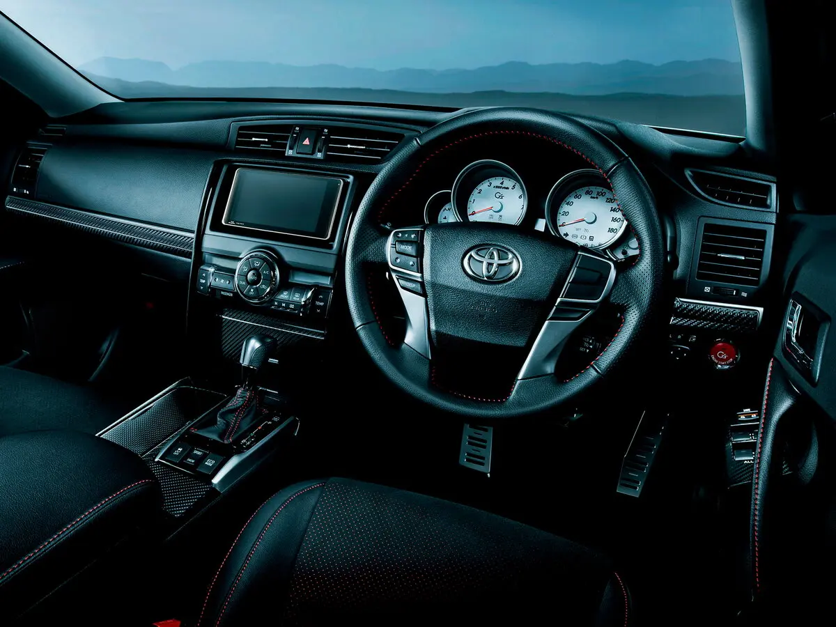Toyota Mark X II Рестайлинг Седан — фото 5