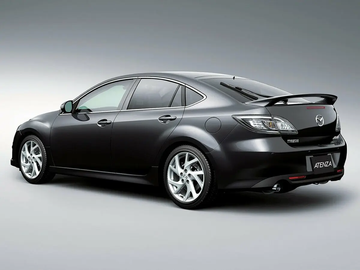 Mazda Atenza II Лифтбек — 照片 3