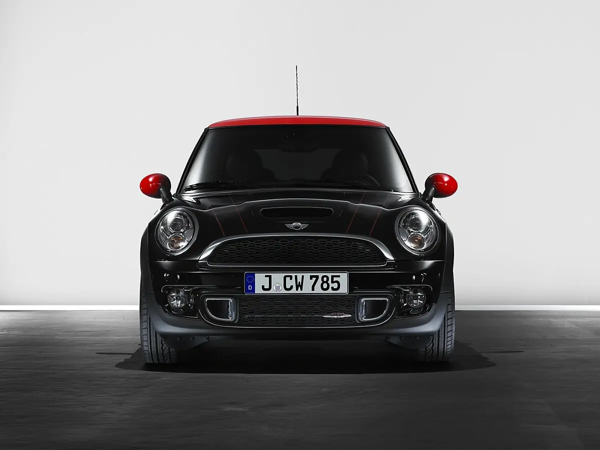 Mini Hatch II (R56) Рестайлинг Хэтчбек 3 дв. JCW — фото 3