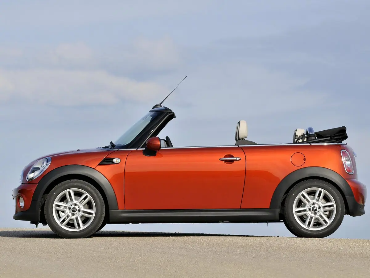 Mini Cabrio II Рестайлинг Кабриолет — photo 2