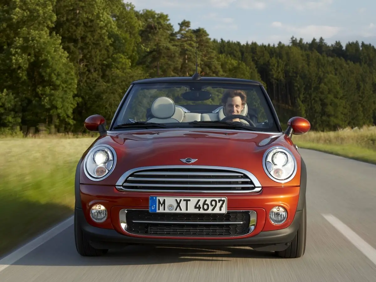 Mini Cabrio II Рестайлинг Кабриолет — photo 3