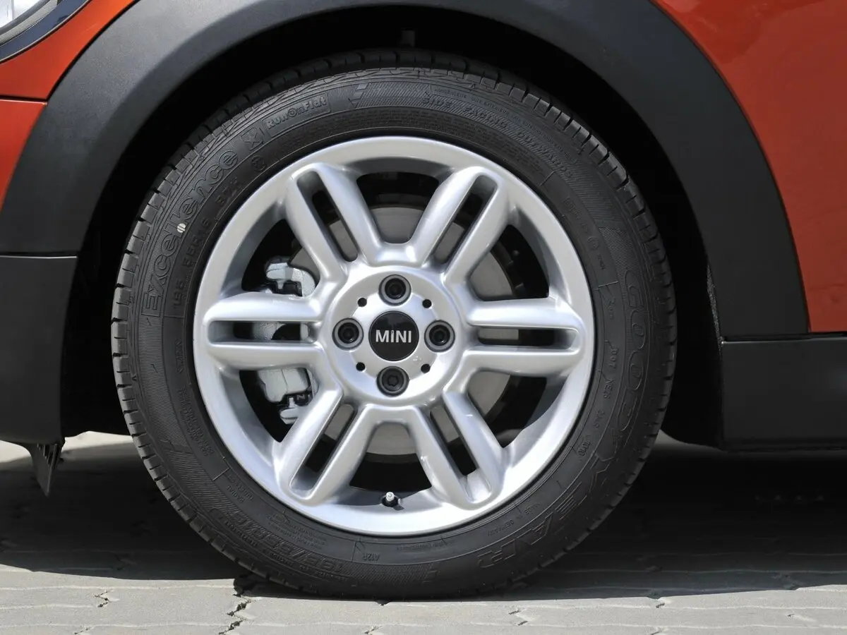 Mini Cabrio II Рестайлинг Кабриолет — photo 12