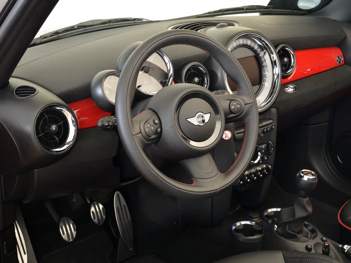 Mini Cabrio II Рестайлинг Кабриолет JCW — сүрөт 6