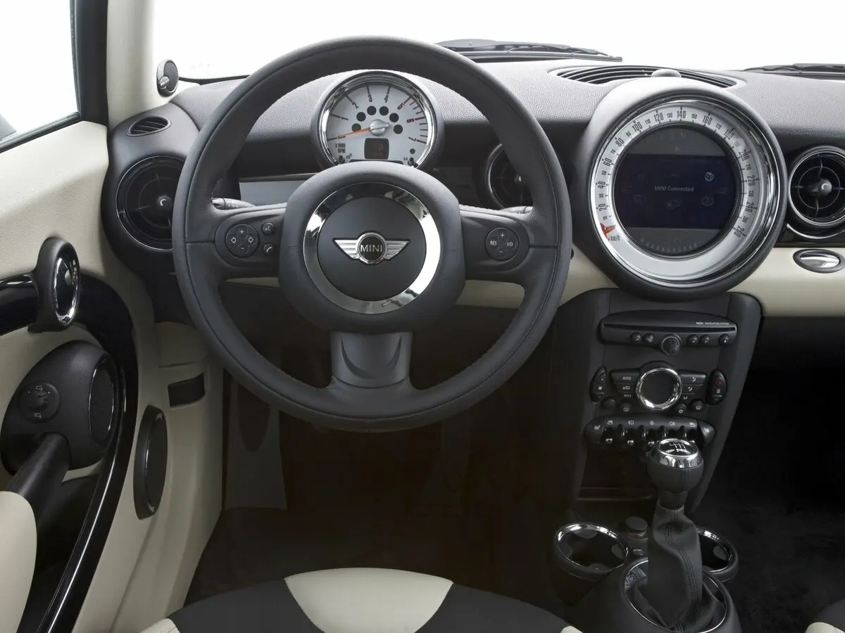 Mini Clubman I Рестайлинг Хэтчбек 3 дв. — фото 10