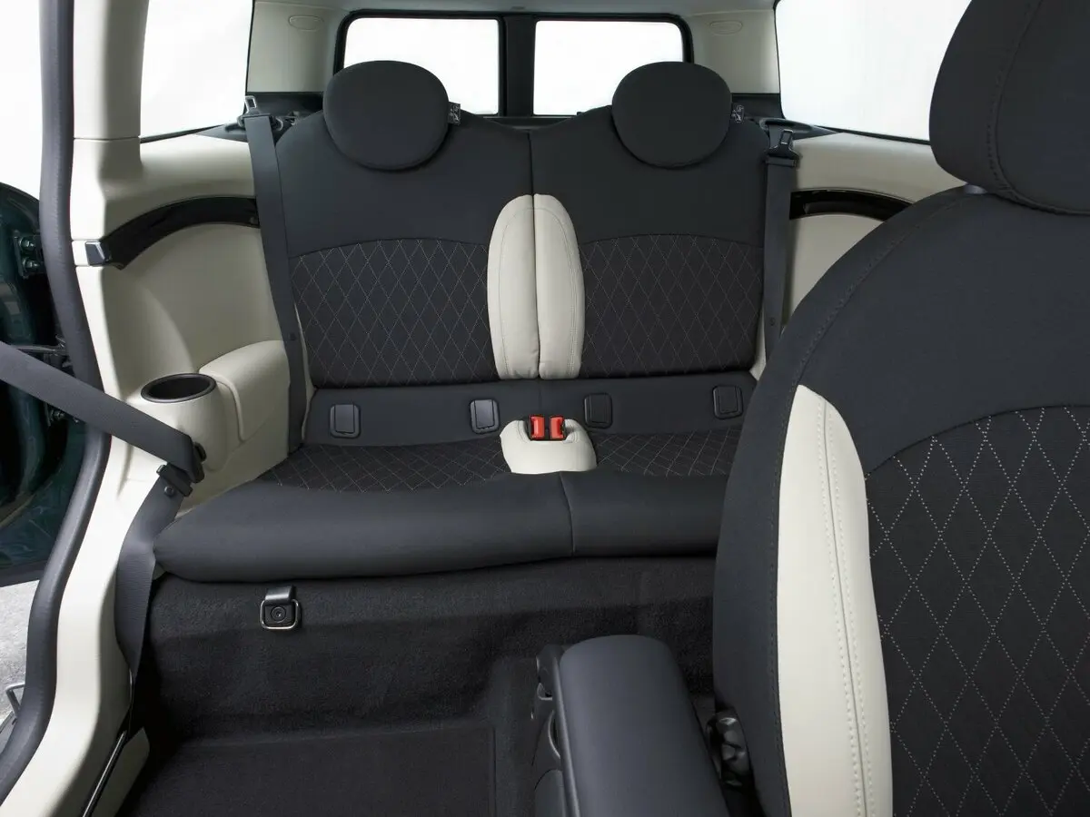 Mini Clubman I Рестайлинг Хэтчбек 3 дв. — фото 12