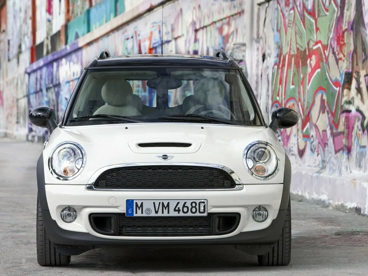 Mini Clubman I Рестайлинг Хэтчбек 3 дв. Cooper S — фото 3