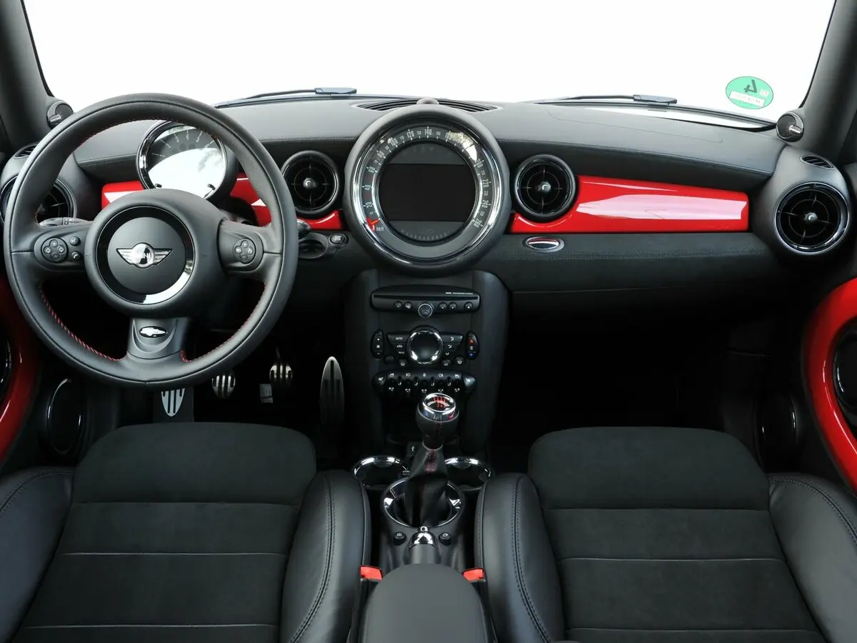 Mini Clubman I Рестайлинг Хэтчбек 3 дв. JCW — фото 4