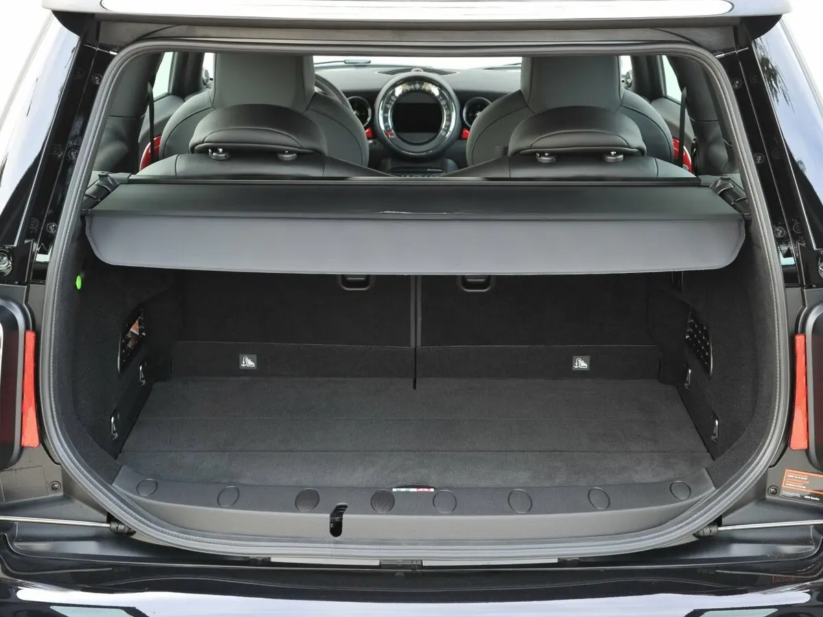 Mini Clubman I Рестайлинг Хэтчбек 3 дв. JCW — фото 10
