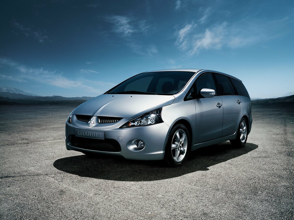 Mitsubishi Grandis I