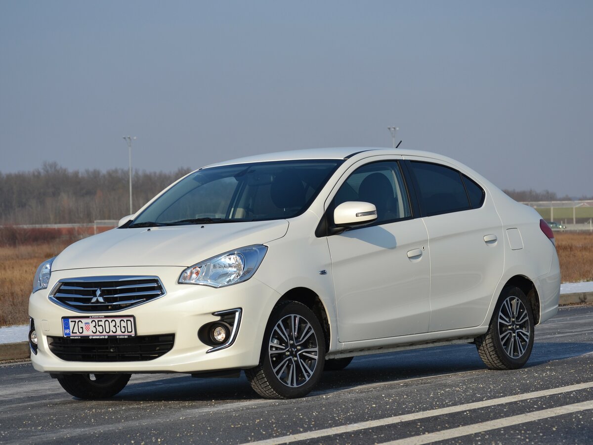 Mitsubishi Attrage I
