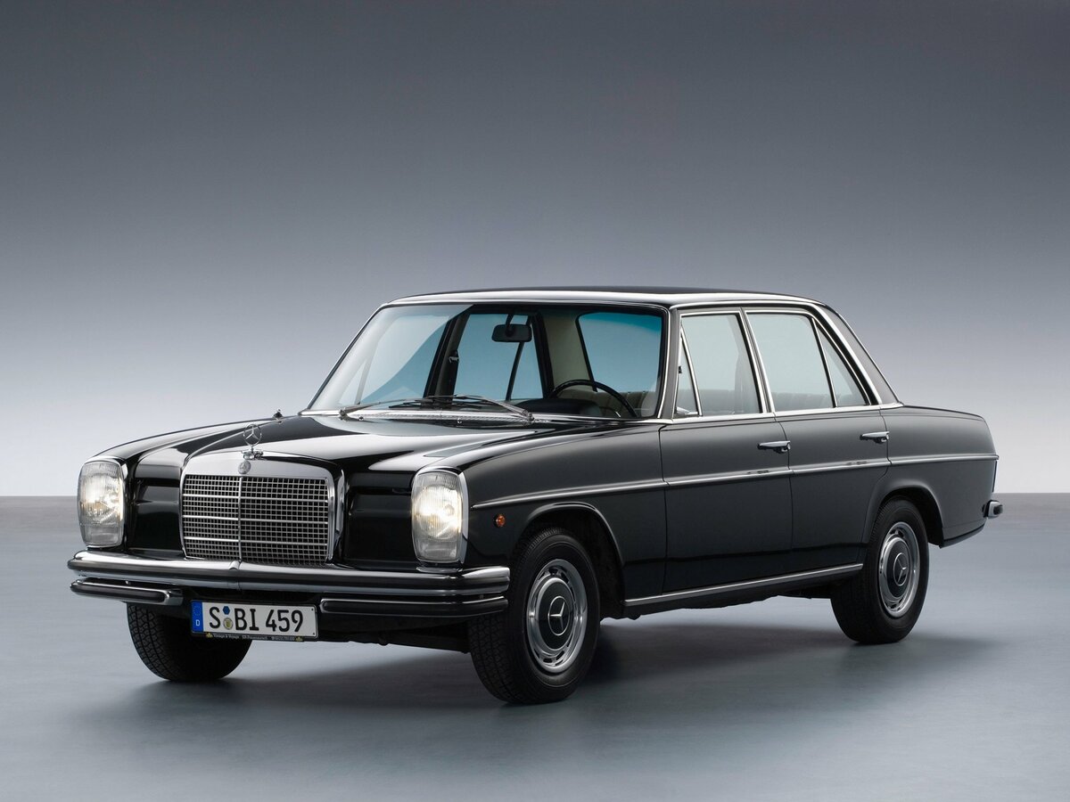 Mercedes-Benz W114 1968 – 1977 Седан