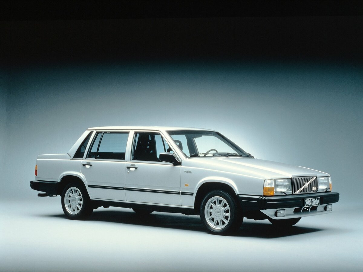 Volvo 740 1983 – 1992 Универсал 5 дв.