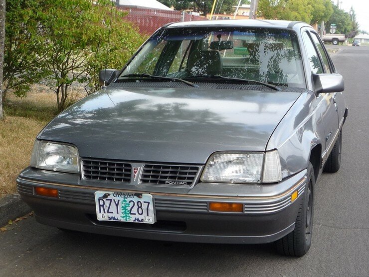 Pontiac LeMans VI Седан