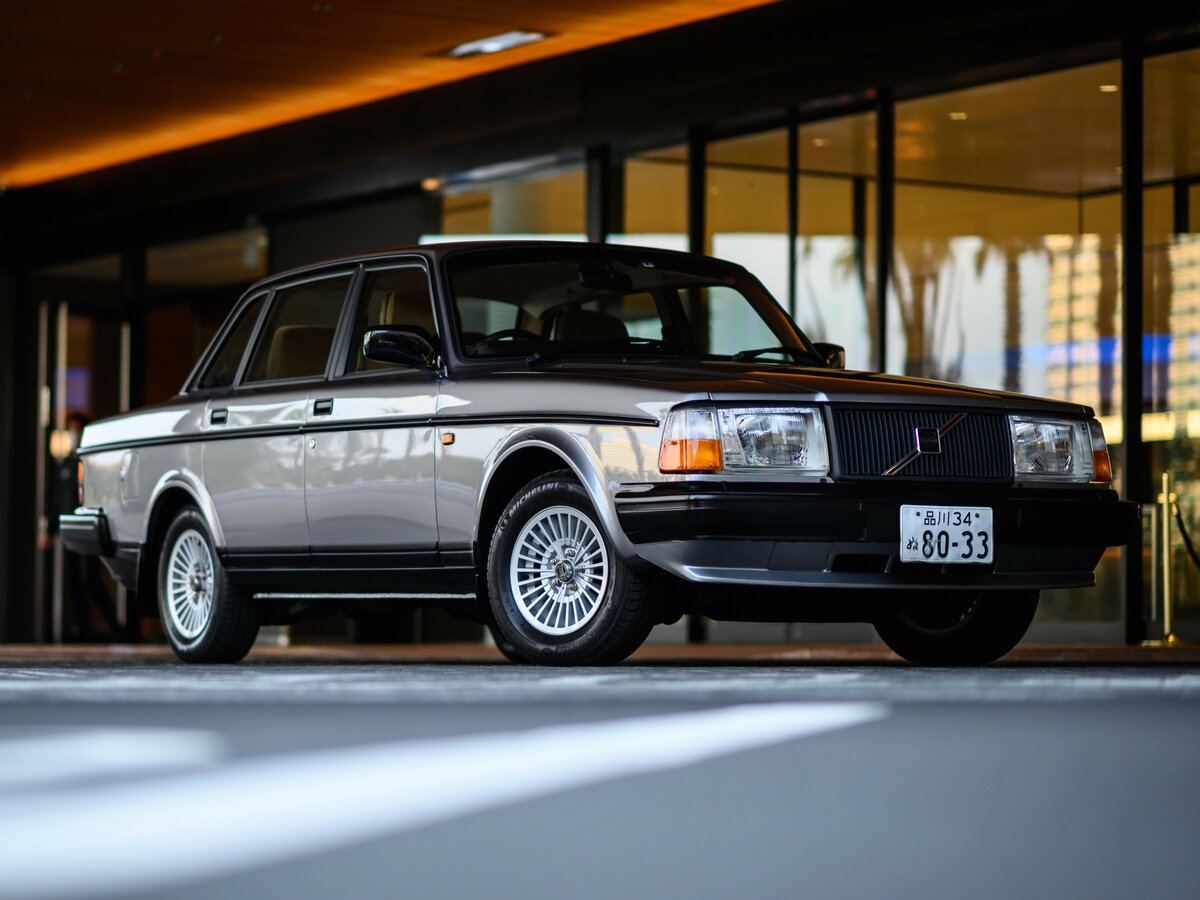 Volvo 240 Series 1974 – 1993 Универсал 5 дв.