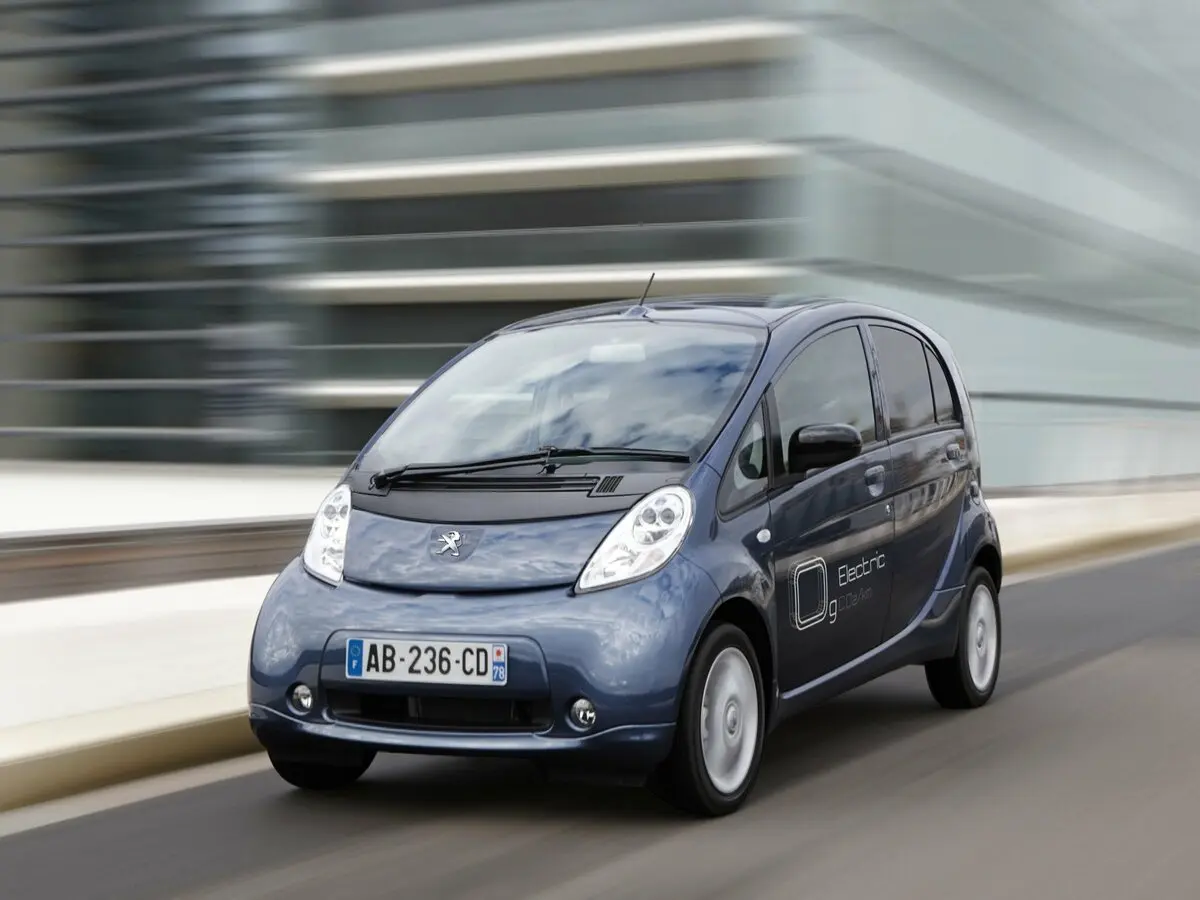 Peugeot iOn