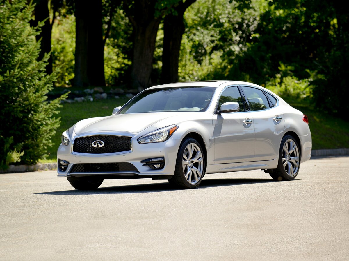 Infiniti Q70 I Рестайлинг Седан