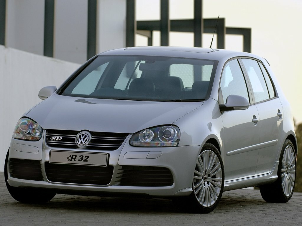 Volkswagen Golf R32 V Хэтчбек 3 дв.