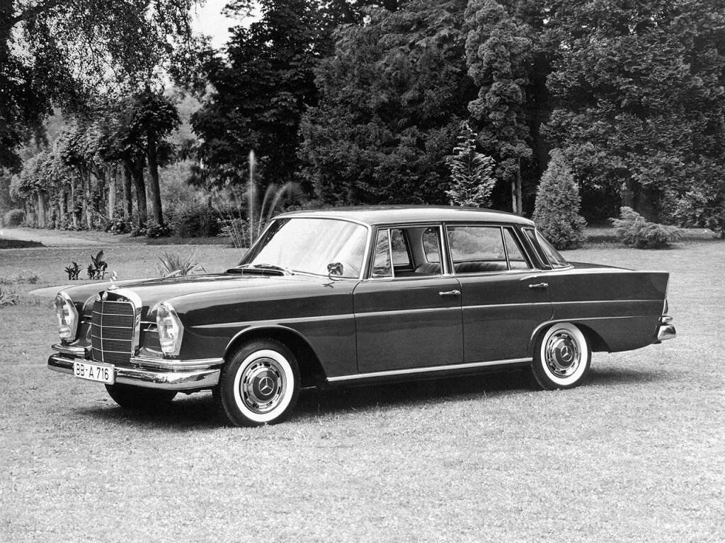 Mercedes-Benz W111 1959 – 1971 Седан