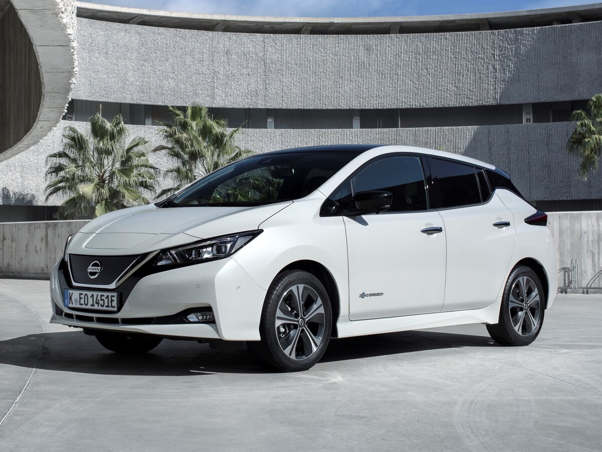 Nissan Leaf II (ZE1)