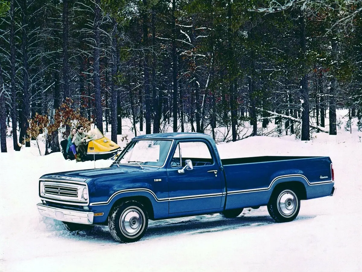 Dodge D/W Series
