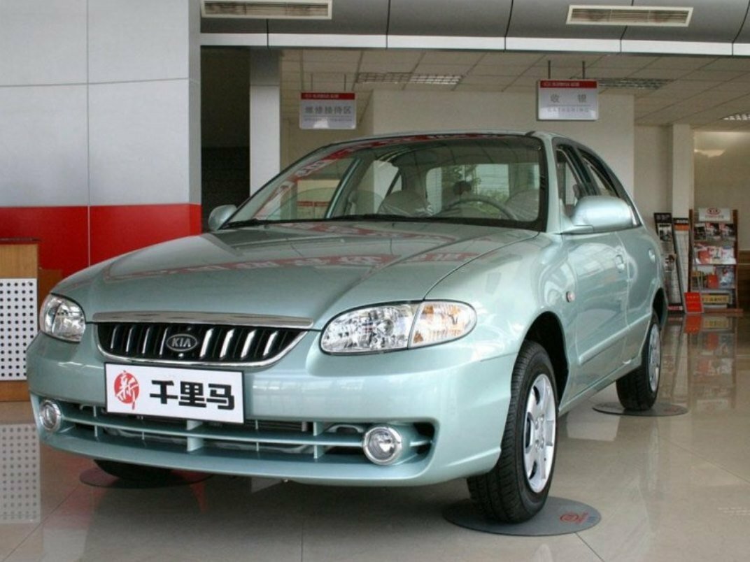 Kia Quanlima 2002 – 2006