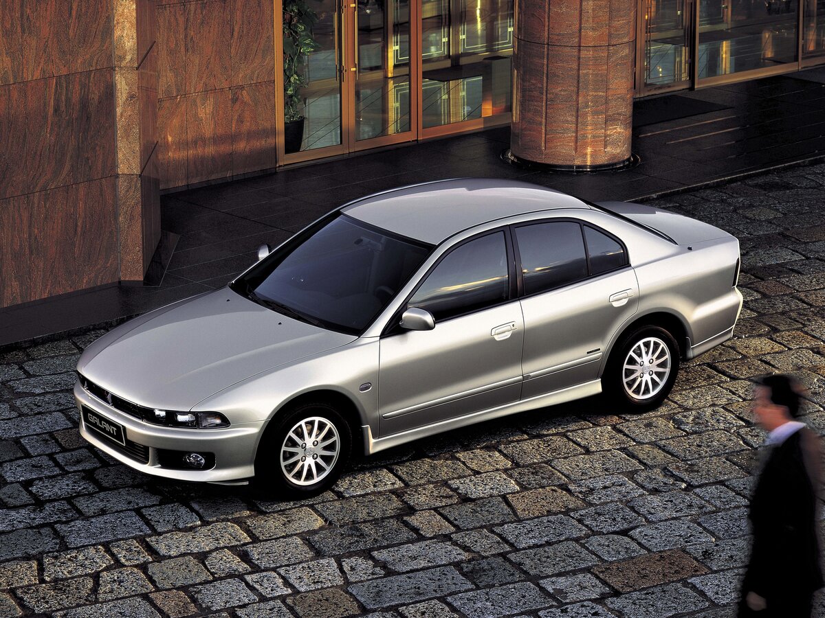 Mitsubishi Galant VIII Рестайлинг Седан