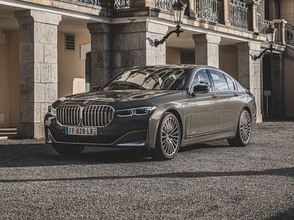 BMW 7 серии VI (G11/G12) Рестайлинг Седан Long
