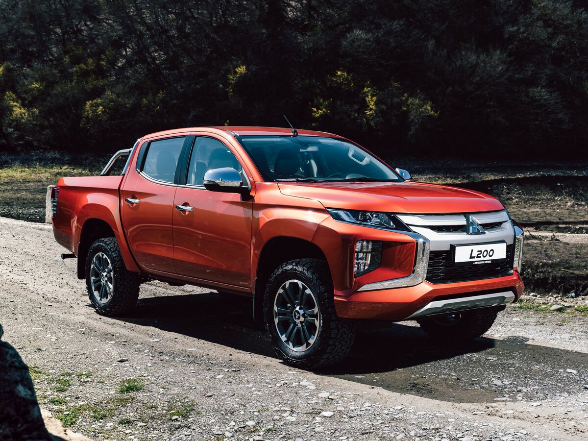 Mitsubishi L200 V Рестайлинг Пикап Двойная кабина